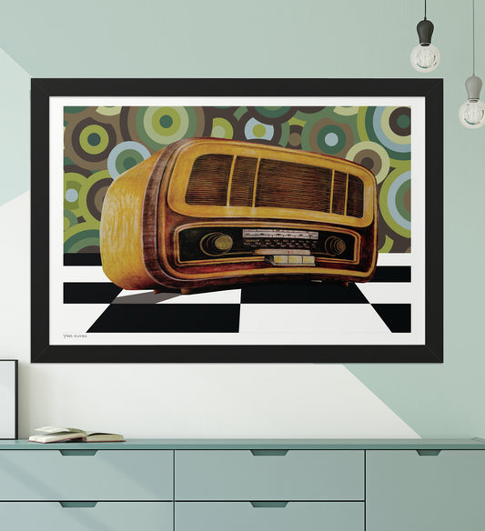 Vintage Radio Wall Art - Retro 70s Decor